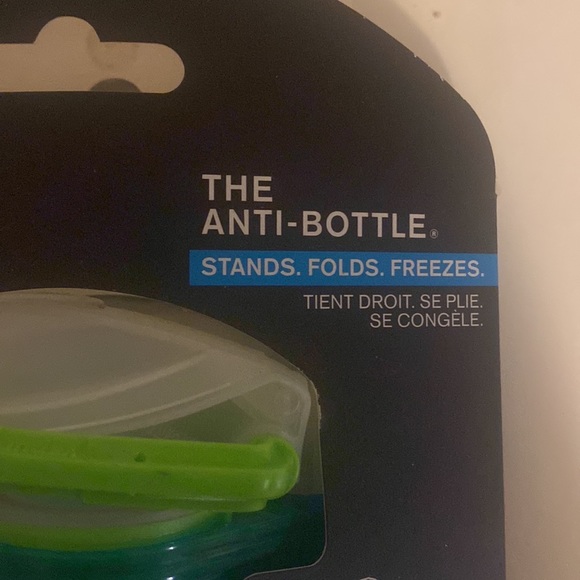 Water bottles - Picture 2 of 3